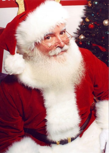 428px-Jonathan_G_Meath_portrays_Santa_Claus
